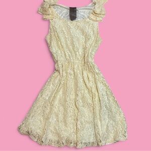 Elegant Cream Lace Dress